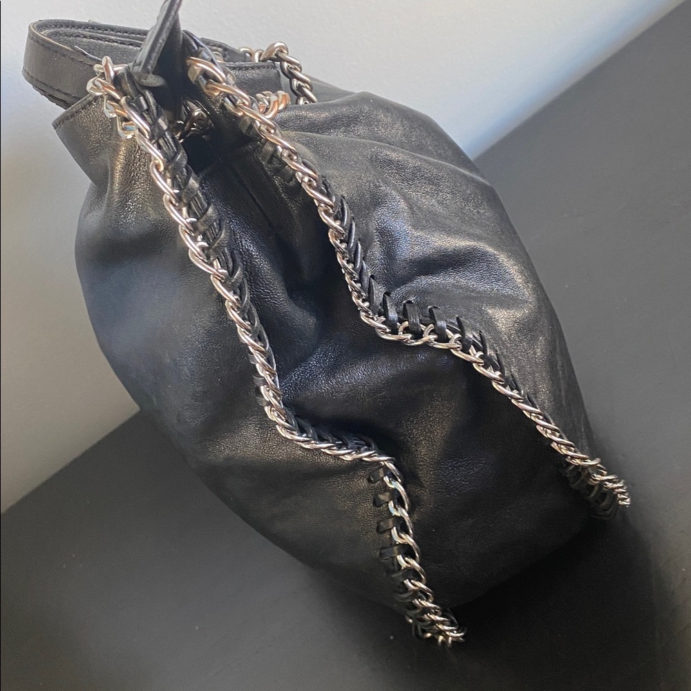 RARE Michael Michael Kors Black Leather Bag with Chain Detail - Picture 2 of 13